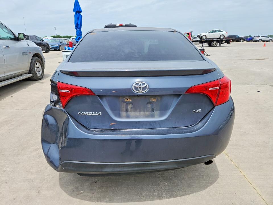 52041446 :رقم المزاد ، 5YFBURHE7HP575280 vin ، 2017 Toyota Corolla مزاد بيع
