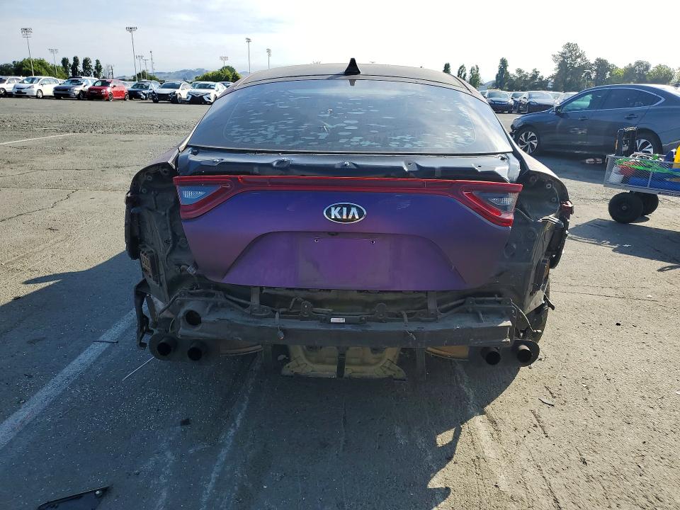 Продаж на аукціоні авто 2018 Kia Stinger, vin: KNAE15LA0J6015422, номер лоту: 52686906