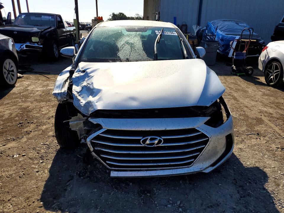 54093706 :رقم المزاد ، 5NPD84LF0JH371987 vin ، 2018 Hyundai Elantra مزاد بيع