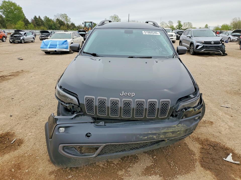 51966546 :رقم المزاد ، 1C4PJMBX6LD581790 vin ، 2020 Jeep Cherokee مزاد بيع