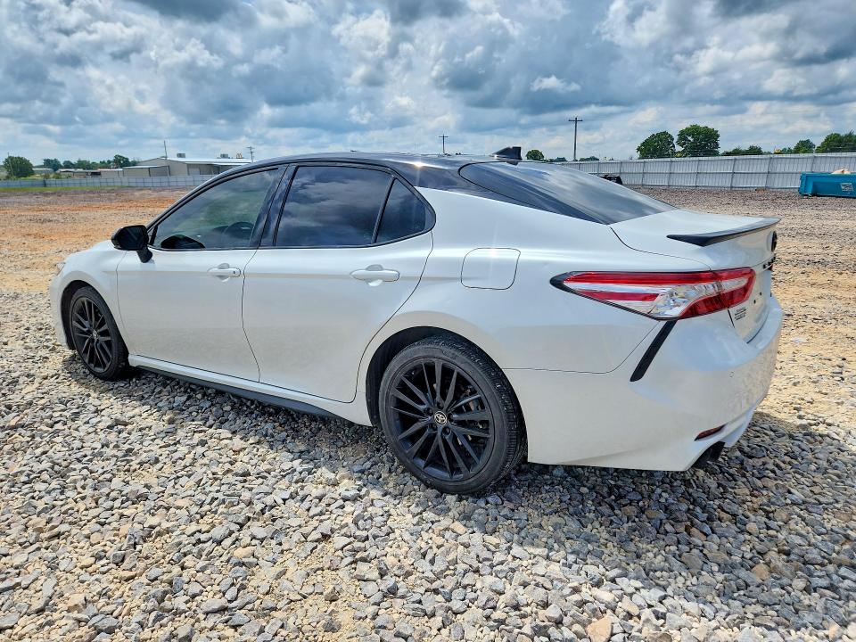 54913526 :رقم المزاد ، 4T1KZ1AK1LU046370 vin ، 2020 Toyota Camry مزاد بيع