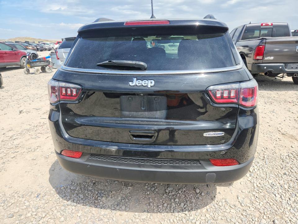 53134626 :رقم المزاد ، 3C4NJCBB2JT461756 vin ، 2018 Jeep Compass مزاد بيع
