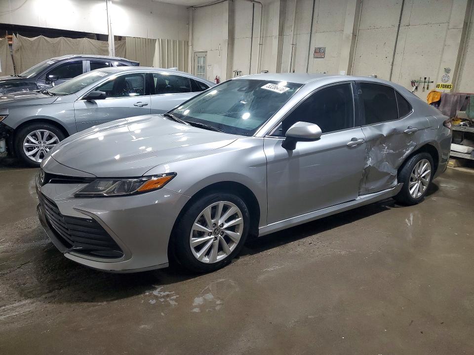 Продаж на аукціоні авто 2021 Toyota Camry, vin: 4T1C11AK2MU583309, номер лоту: 53286416