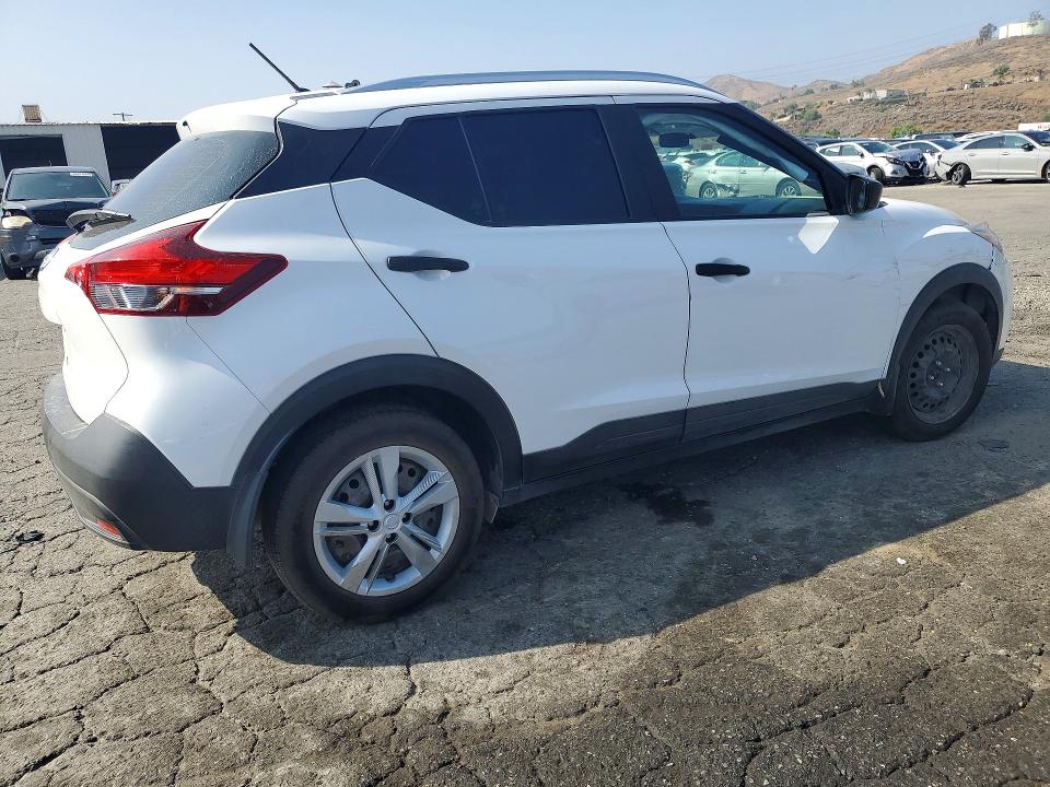 Продаж на аукціоні авто 2019 Nissan Kicks, vin: 3N1CP5CU4KL560715, номер лоту: 52903146