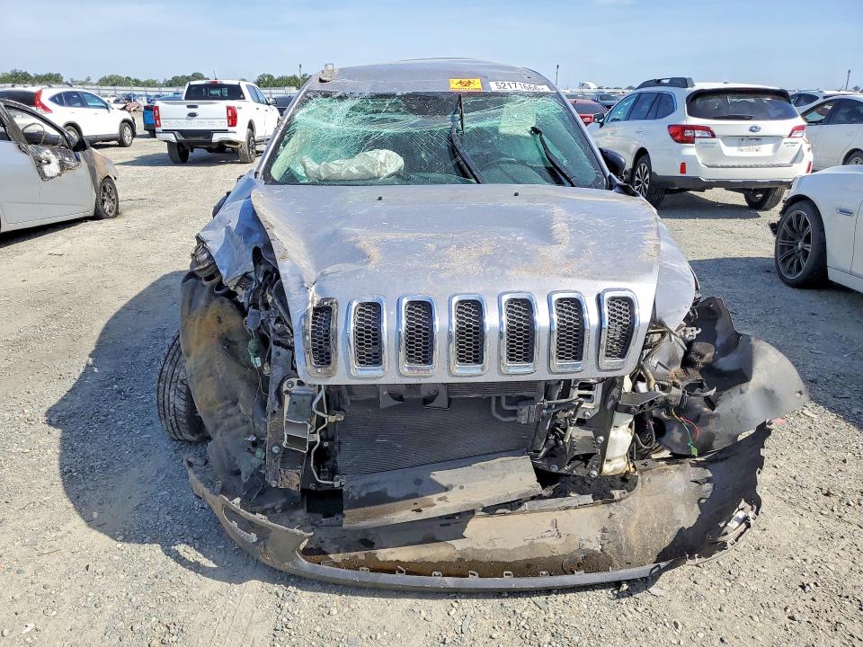 52171666 :رقم المزاد ، 1C4PJLAB0GW207587 vin ، 2016 Jeep Cherokee مزاد بيع