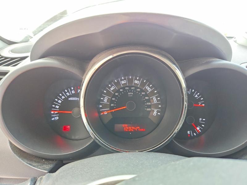 2011 Kia Soul მანქანა იყიდება აუქციონზე, vin: KNDJT2A20B7247035, აუქციონის ნომერი: 53199406
