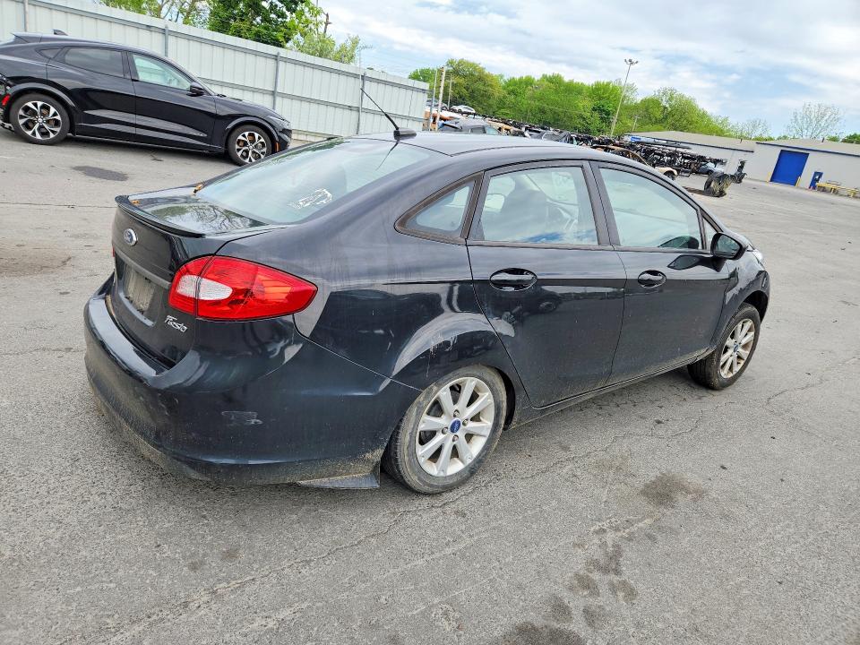 52783906 :رقم المزاد ، 3FADP4BJ0CM152460 vin ، 2012 Ford Fiesta مزاد بيع