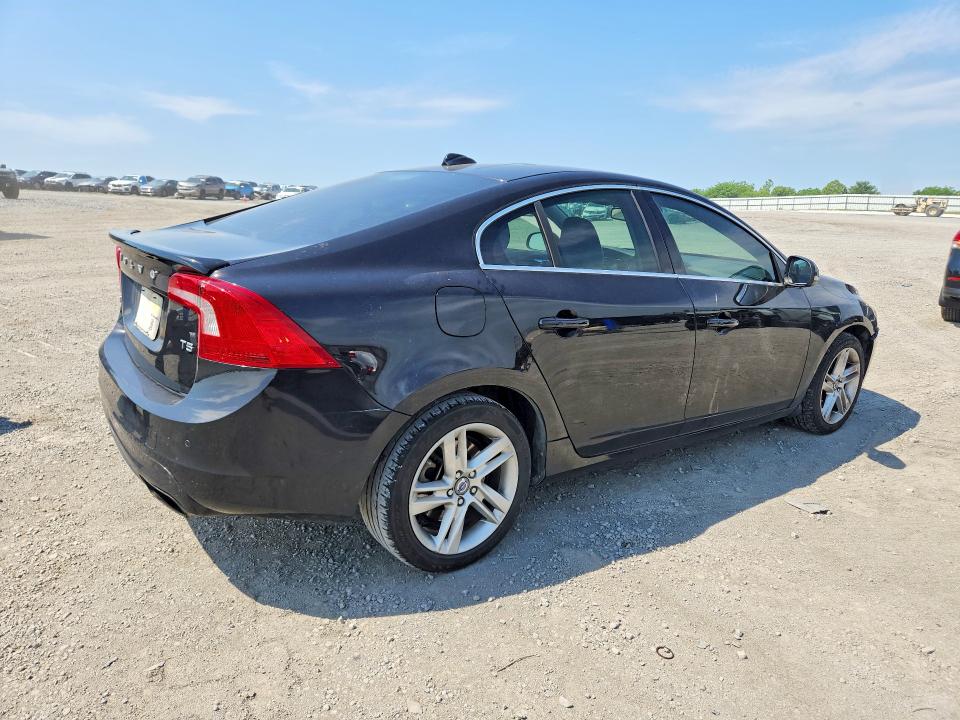2015 Volvo S60 მანქანა იყიდება აუქციონზე, vin: YV140MFB6F1305324, აუქციონის ნომერი: 53874286