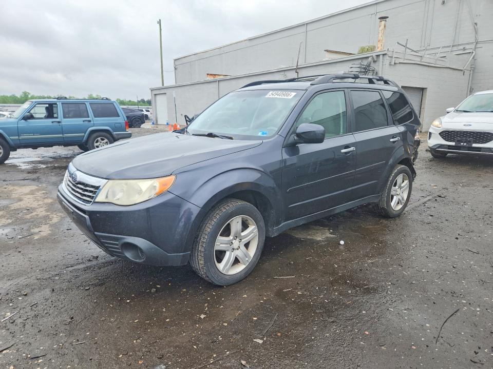 Auction sale of the 2010 Subaru Forester, vin: JF2SH6CC0AH799633, lot number: 54940986