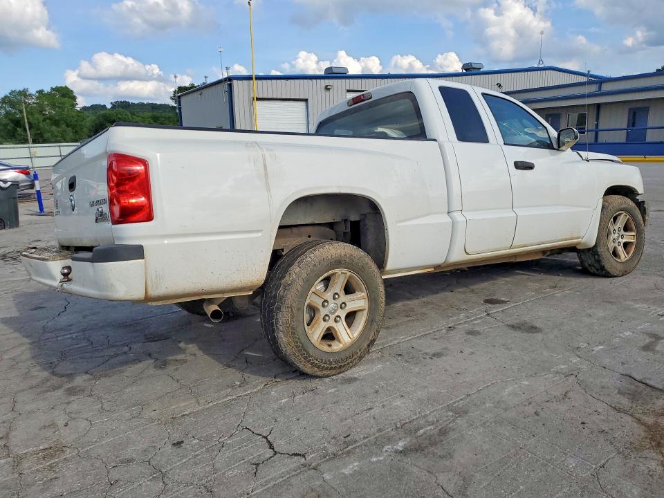 2011 Dodge Dakota მანქანა იყიდება აუქციონზე, vin: 1D7RE3BK4BS522670, აუქციონის ნომერი: 55027826