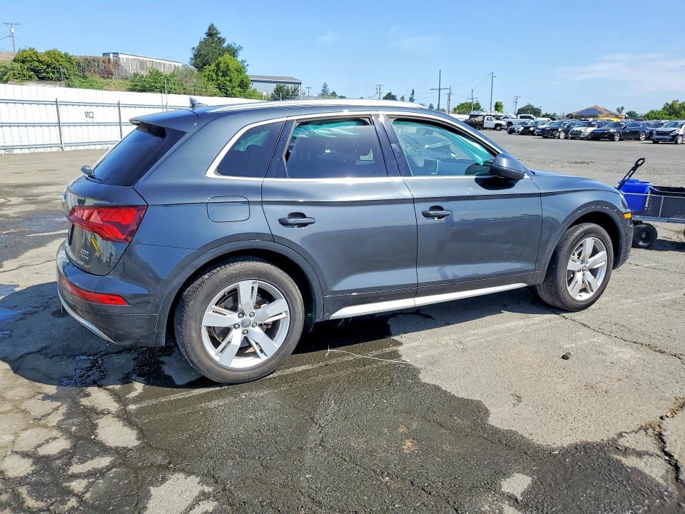 Продажа на аукционе авто 2018 Audi Q5, vin: WA1BNAFY3J2222870, номер лота: 54458346