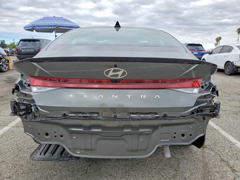 2026 Hyundai Elantra მანქანა იყიდება აუქციონზე, vin: KMHLM4DG9TU170608, აუქციონის ნომერი: 52066126