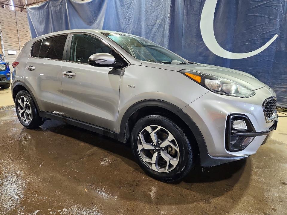 Продажа на аукционе авто 2020 Kia Sportage, vin: KNDPMCAC4L7732334, номер лота: 52261016