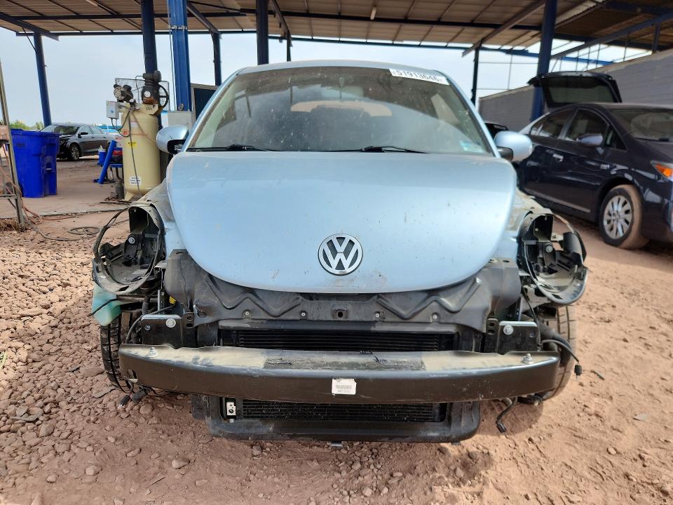 51913646 :رقم المزاد ، 3VWPW31C89M513706 vin ، 2009 Volkswagen New Beetle مزاد بيع