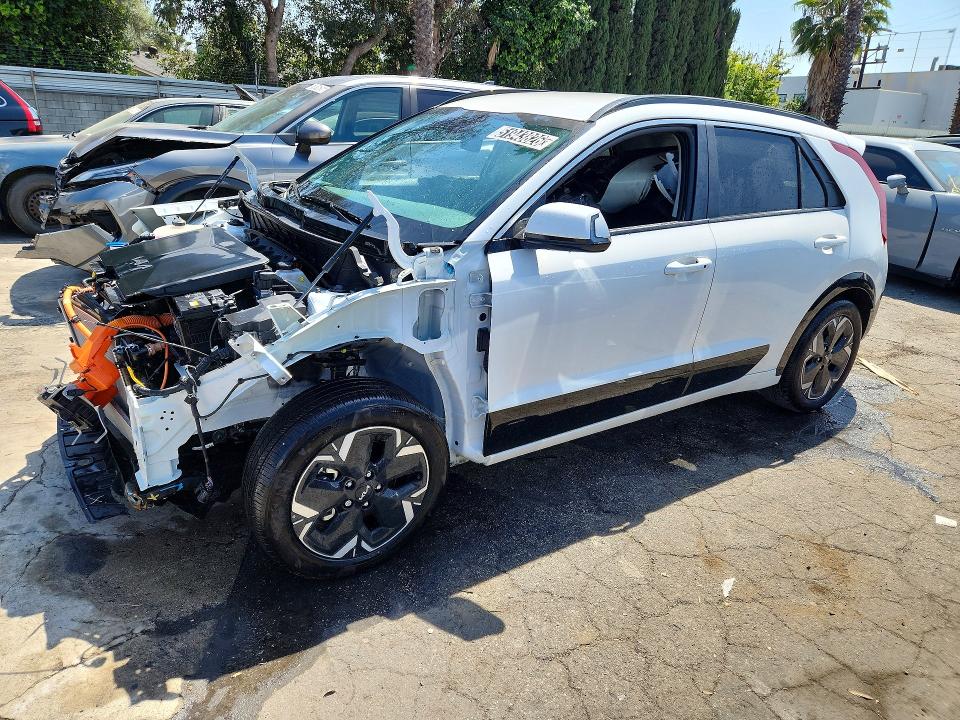 51943826 :رقم المزاد ، KNDCR3L18S5142501 vin ، 2025 Kia Niro مزاد بيع