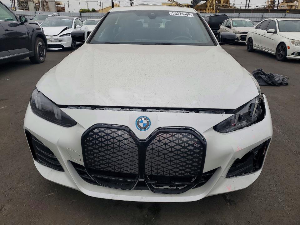 53276066 :رقم المزاد ، WBY23HD06SFU51702 vin ، 2025 Bmw I4 مزاد بيع