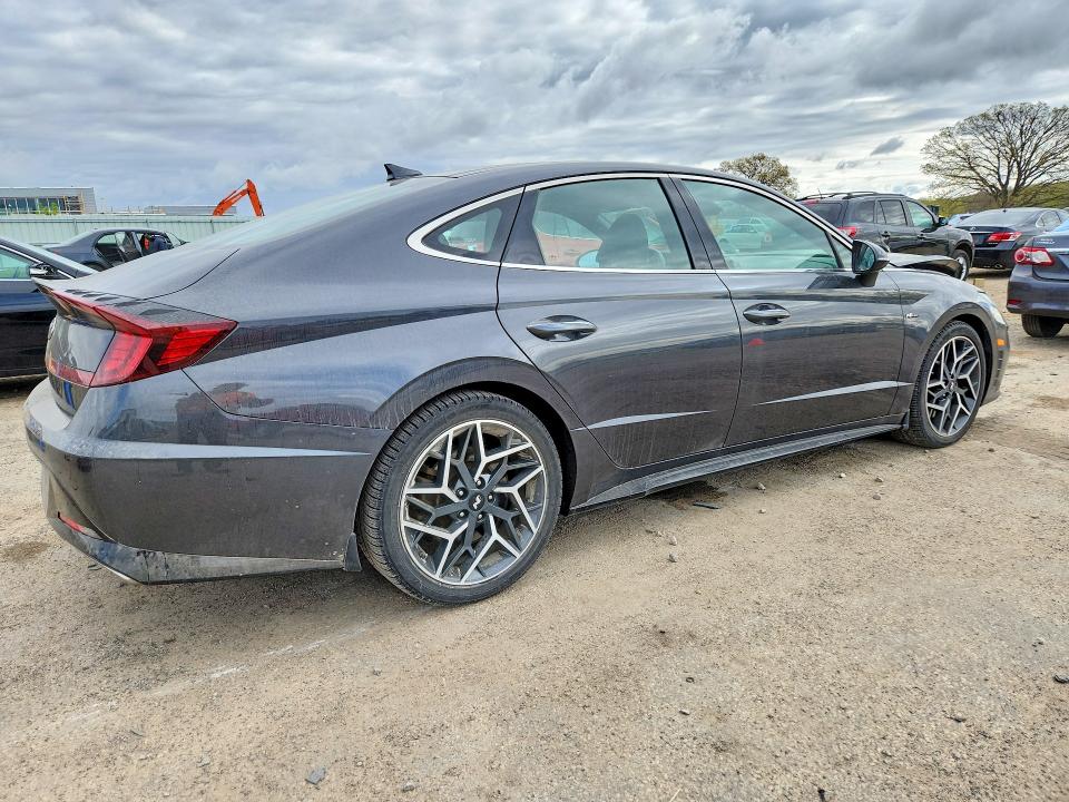 2021 Hyundai Sonata მანქანა იყიდება აუქციონზე, vin: 5NPEK4JC0MH105615, აუქციონის ნომერი: 52077016