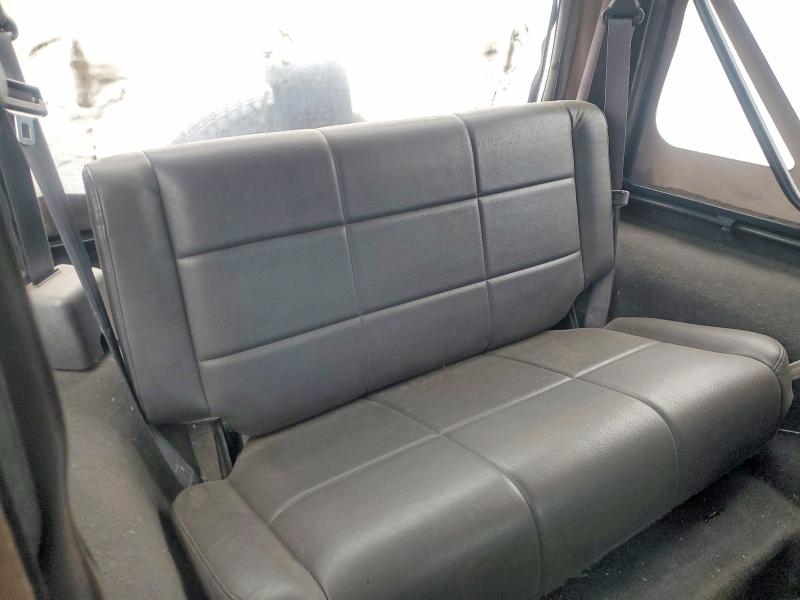 Продажа на аукционе авто 2001 Jeep Wrangler / Tj, vin: 1J4FA29P61P343207, номер лота: 52893646