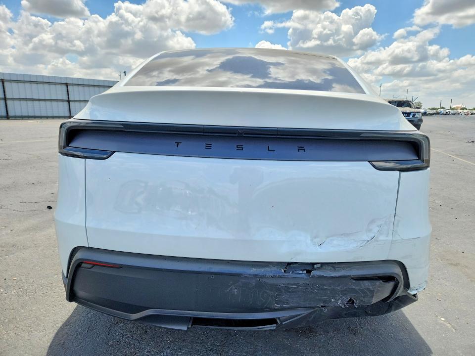 54910186 :رقم المزاد ، 7SAYGDED2TF585321 vin ، 2026 Tesla Model Y مزاد بيع