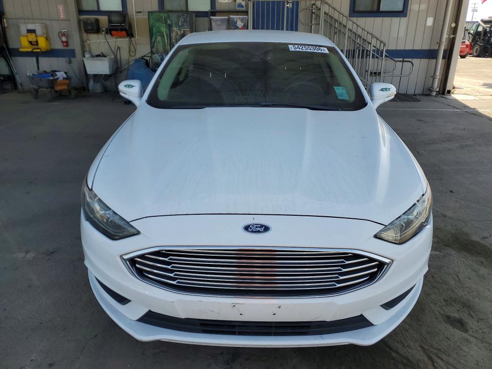 54255306 :رقم المزاد ، 3FA6P0LU8HR302030 vin ، 2017 Ford Fusion مزاد بيع