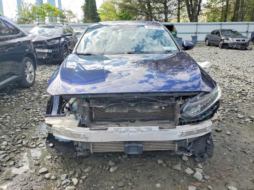 2019 Honda Accord მანქანა იყიდება აუქციონზე, vin: 1HGCV1F18KA050518, აუქციონის ნომერი: 52353506