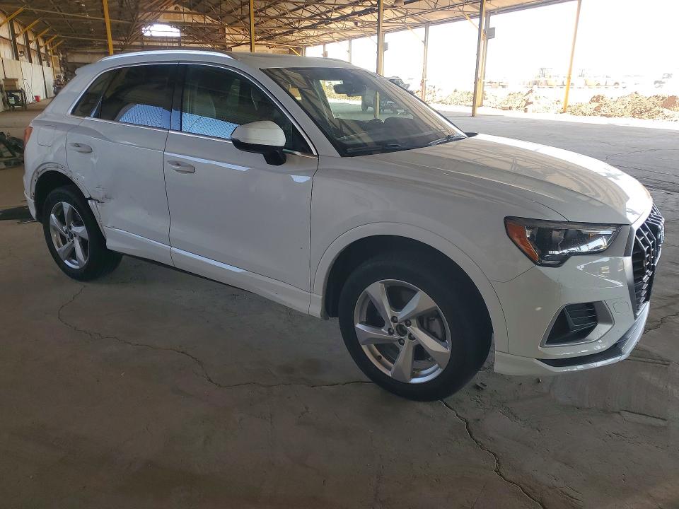 53026516 :رقم المزاد ، WA1AECF36K1076483 vin ، 2019 Audi Q3 مزاد بيع