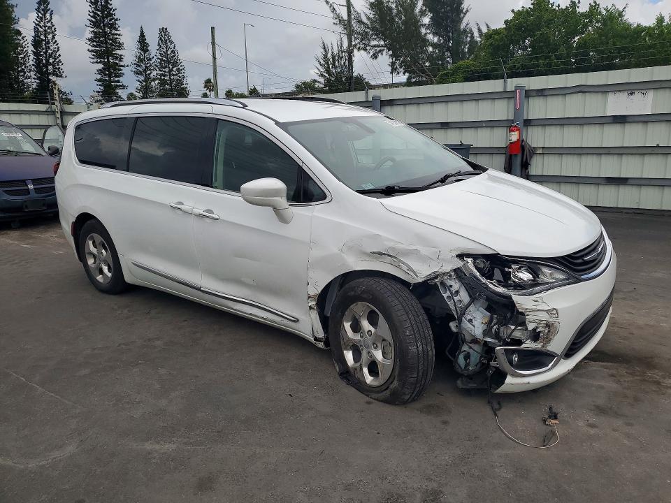 Продаж на аукціоні авто 2019 Chrysler Pacifica, vin: 2C4RC1L79KR508960, номер лоту: 54352266