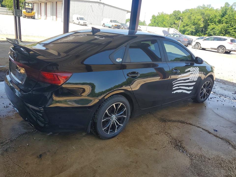 2020 Kia Forte მანქანა იყიდება აუქციონზე, vin: 3KPF24AD2LE188013, აუქციონის ნომერი: 52971036