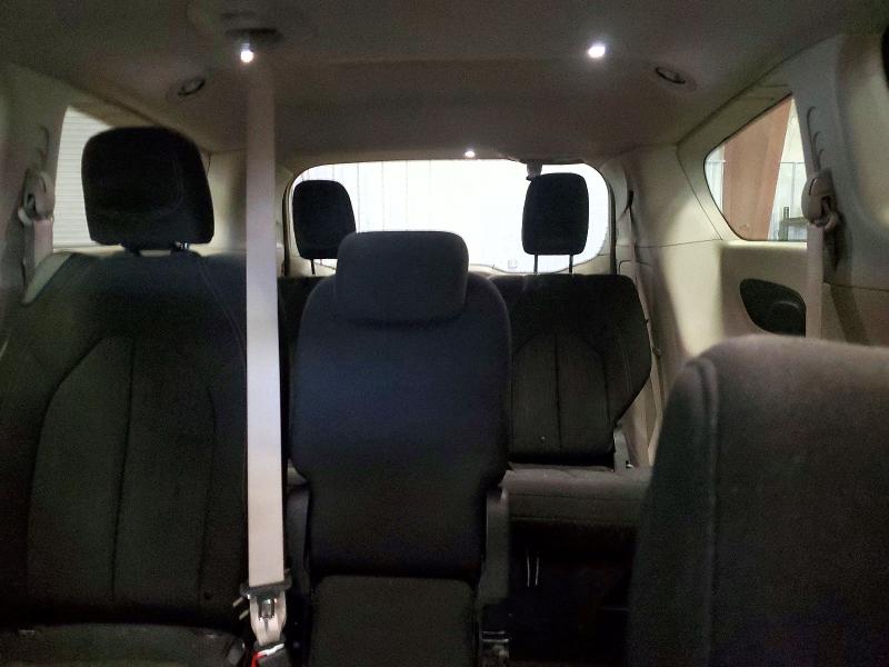53224156 :رقم المزاد ، 2C4RC1FG1JR182825 vin ، 2018 Chrysler Pacifica مزاد بيع