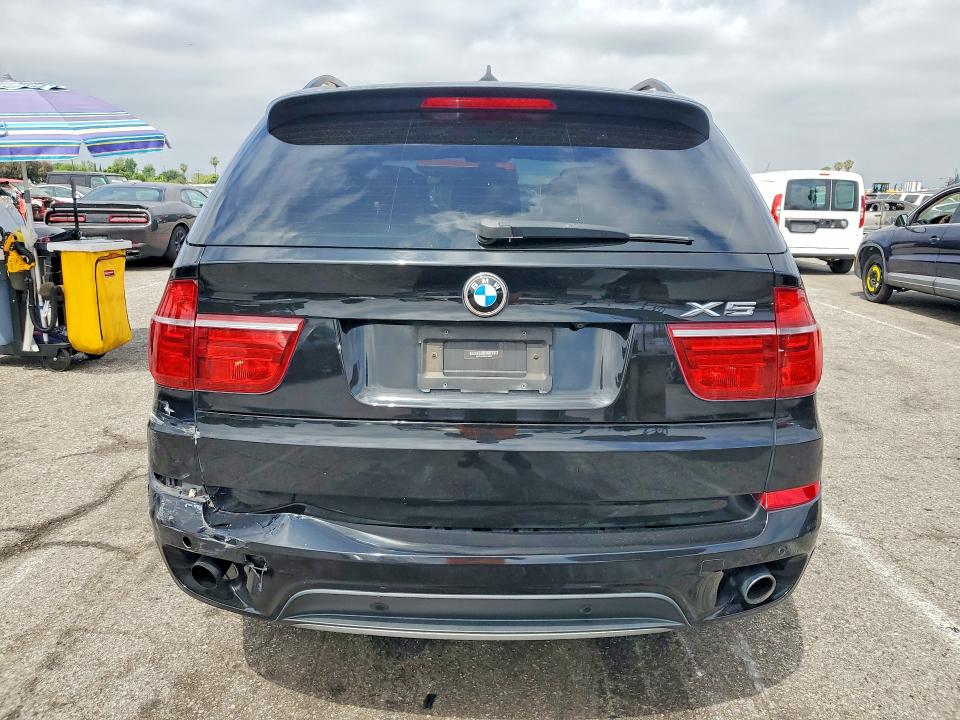 53133576 :رقم المزاد ، 5UXZV4C52D0E12967 vin ، 2013 Bmw X5 مزاد بيع