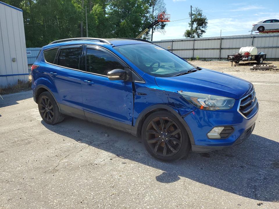 Продажа на аукционе авто 2017 Ford Escape, vin: 1FMCU0J95HUB36607, номер лота: 52167226