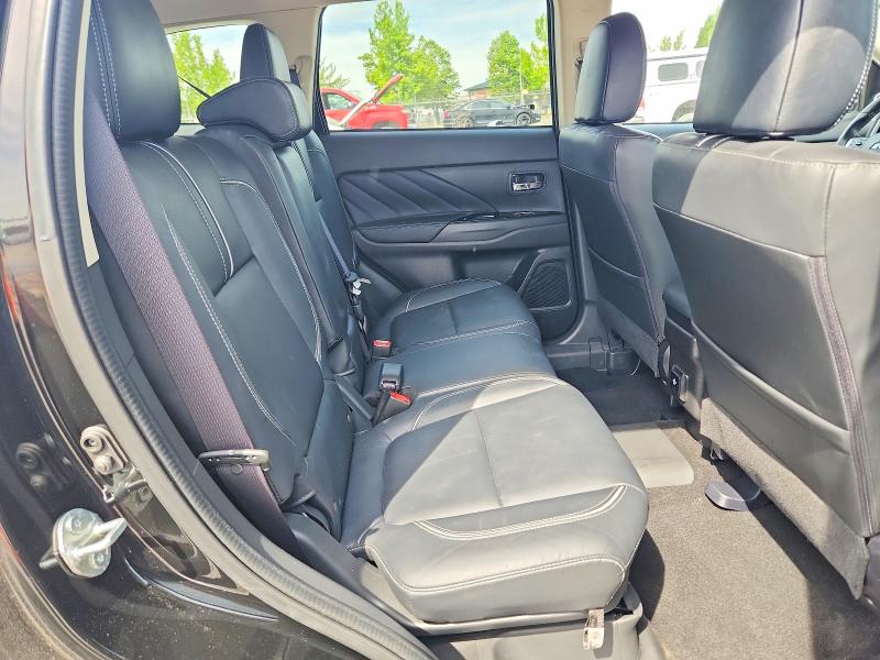 53014106 :رقم المزاد ، JA4J24A57JZ032046 vin ، 2018 Mitsubishi Outlander مزاد بيع