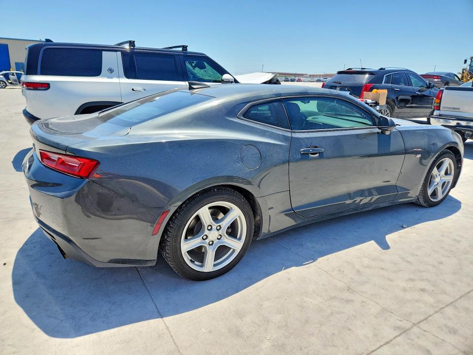 Продажа на аукционе авто 2018 Chevrolet Camaro, vin: 1G1FB1RX8J0188674, номер лота: 53652856