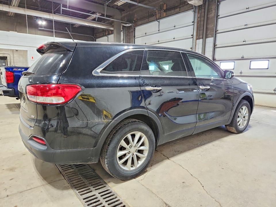 2016 Kia Sorento მანქანა იყიდება აუქციონზე, vin: 5XYPG4A36GG187243, აუქციონის ნომერი: 55127236