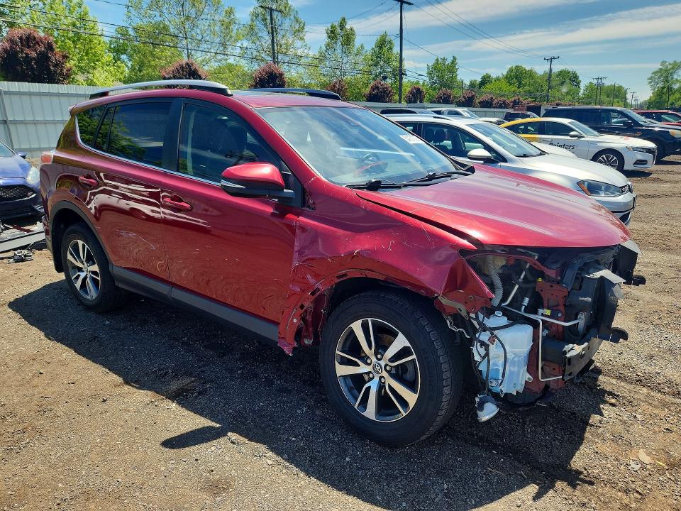 54131006 :رقم المزاد ، JTMRFREV6JD249265 vin ، 2018 Toyota Rav4 مزاد بيع
