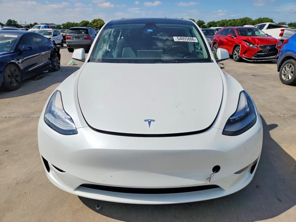 54055886 :رقم المزاد ، 7SAYGDEE7NF420344 vin ، 2022 Tesla Model Y مزاد بيع
