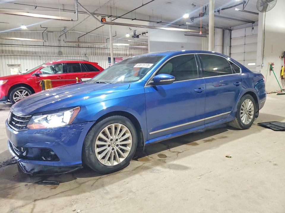 53873776 :رقم المزاد ، 1VWBT7A39HC046063 vin ، 2017 Volkswagen Passat مزاد بيع