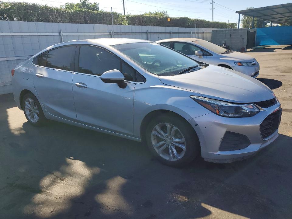 2019 Chevrolet Cruze მანქანა იყიდება აუქციონზე, vin: 1G1BE5SM7K7143943, აუქციონის ნომერი: 52954926
