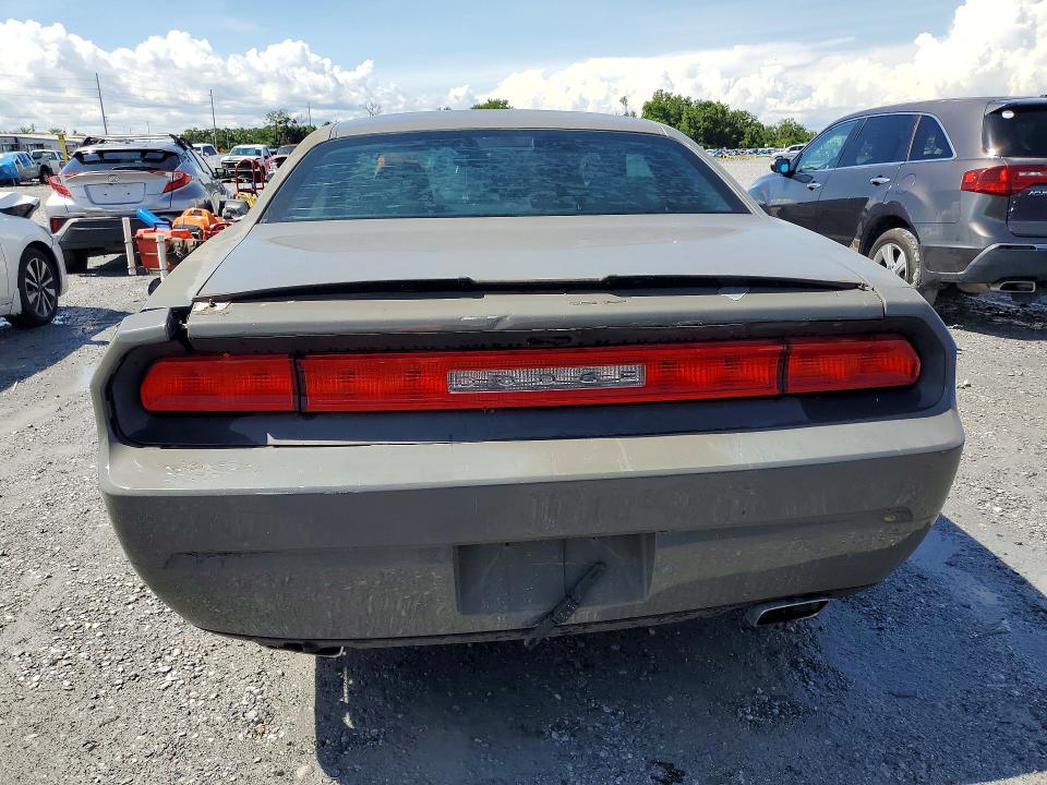 55674546 :رقم المزاد ، 2B3CJ4DG1BH535069 vin ، 2011 Dodge Challenger مزاد بيع