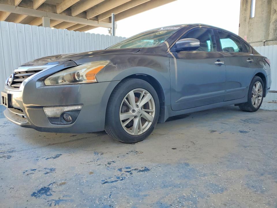 Продажа на аукционе авто 2015 Nissan Altima, vin: 1N4AL3APXFC230618, номер лота: 49332926