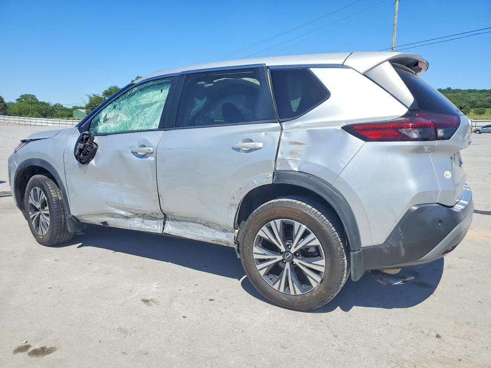 53142486 :رقم المزاد ، 5N1BT3BA1NC725373 vin ، 2022 Nissan Rogue مزاد بيع