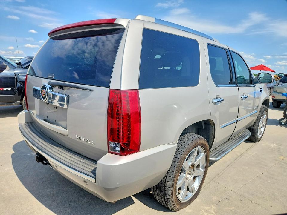 Продажа на аукционе авто 2007 Cadillac Escalade, vin: 1GYFK63877R307190, номер лота: 54902716
