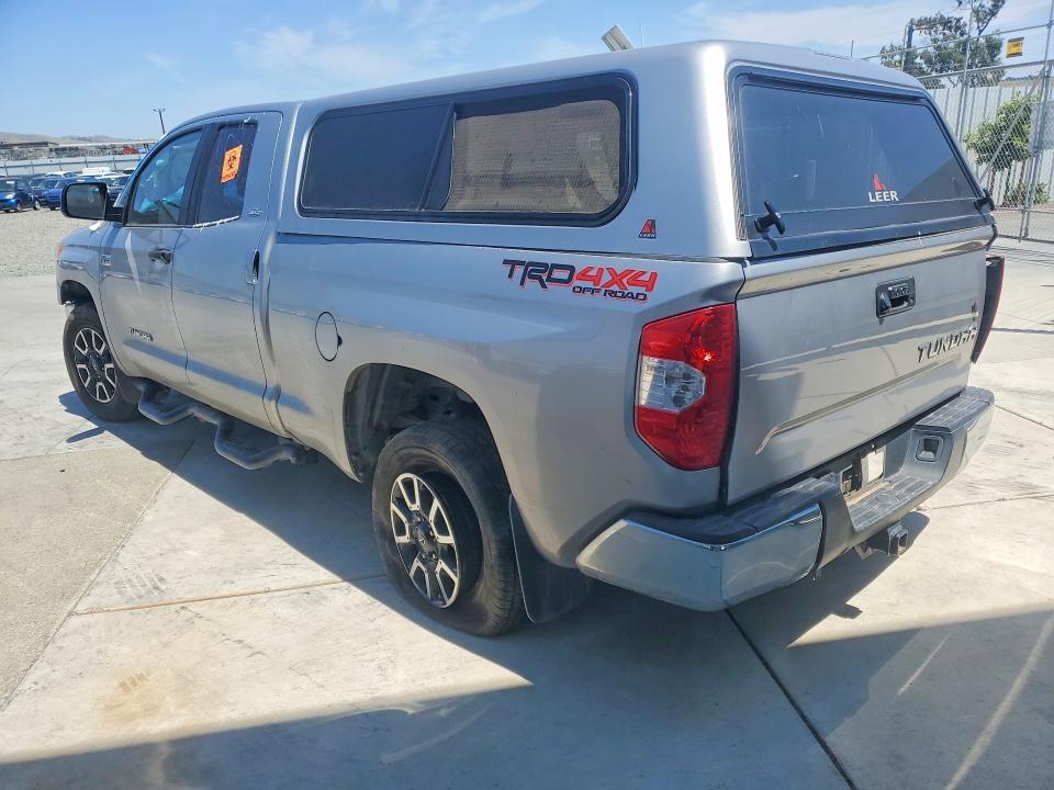 51704646 :رقم المزاد ، 5TFUY5F14HX598619 vin ، 2017 Toyota Tundra مزاد بيع