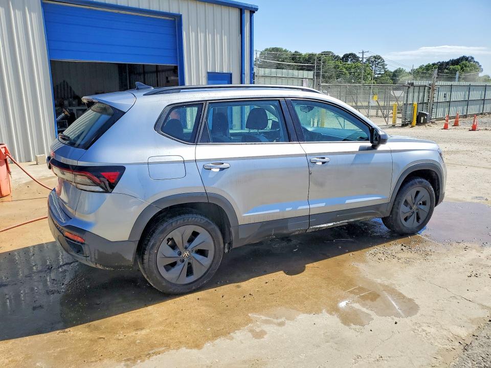53583016 :رقم المزاد ، 3VV5C7B28SM038811 vin ، 2025 Volkswagen Taos مزاد بيع