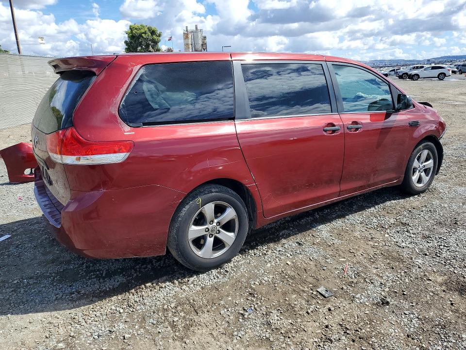 2013 Toyota Sienna მანქანა იყიდება აუქციონზე, vin: 5TDZK3DCXDS387120, აუქციონის ნომერი: 52420386
