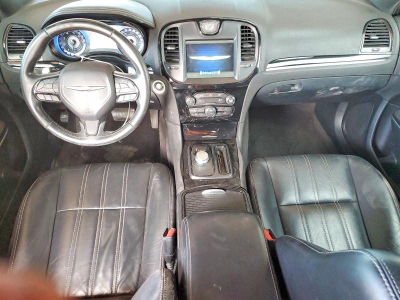55444146 :رقم المزاد ، 2C3CCABG8JH140996 vin ، 2018 Chrysler 300 مزاد بيع