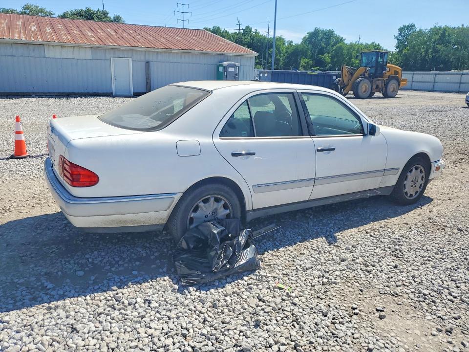 Продажа на аукционе авто 1996 Mercedes-benz E, vin: WDBJF55FXTJ003286, номер лота: 55512906
