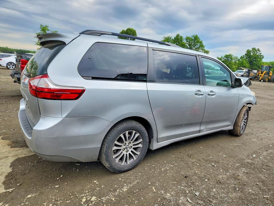Продажа на аукционе авто 2019 Toyota Sienna, vin: 5TDYZ3DC0KS996799, номер лота: 53191316