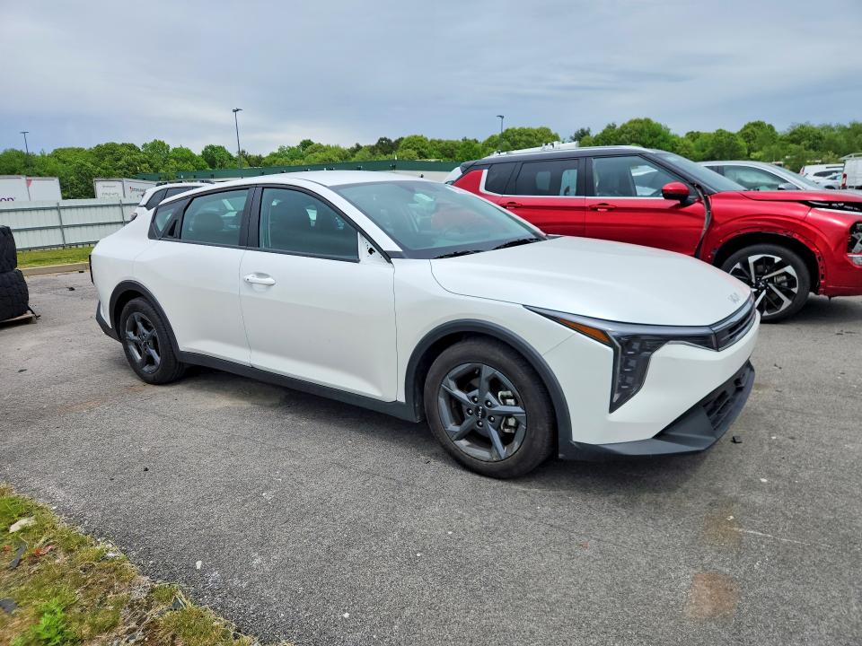 Продаж на аукціоні авто 2025 Kia K4, vin: 3KPFT4DE8SE061122, номер лоту: 54452916