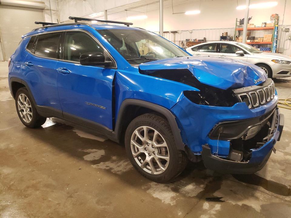 2022 Jeep Compass მანქანა იყიდება აუქციონზე, vin: 3C4NJDFB0NT221725, აუქციონის ნომერი: 54110326